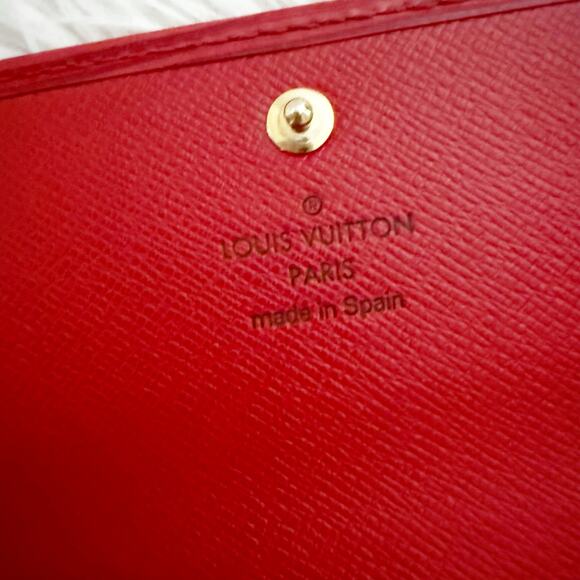 LOUIS VUITTON | Epi Leather Porte Trésor International Wallet Red Textured - Picture 10 of 13